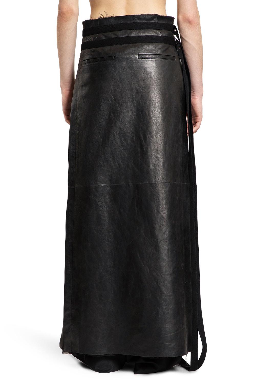 Antonioli ANN DEMEULEMEESTER MAN BLACK SHORTS & SKIRTS Esporta salva