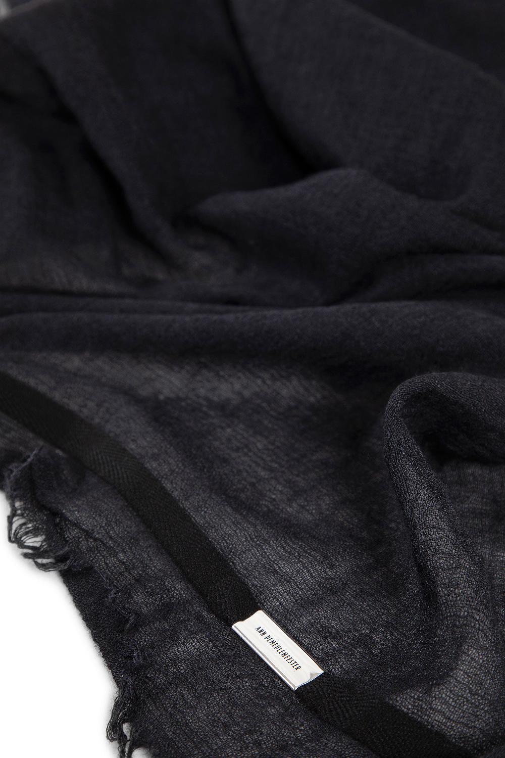 Antonioli ANN DEMEULEMEESTER UNISEX BLACK SCARVES Offerta natalizia
