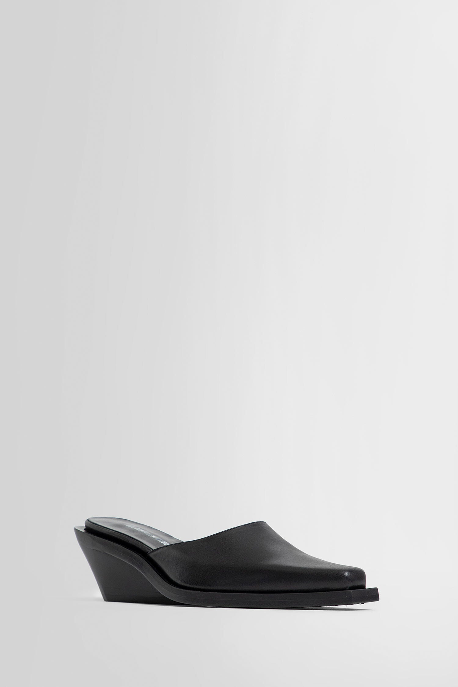 Antonioli ANN DEMEULEMEESTER WOMAN BLACK MULES Hotsell