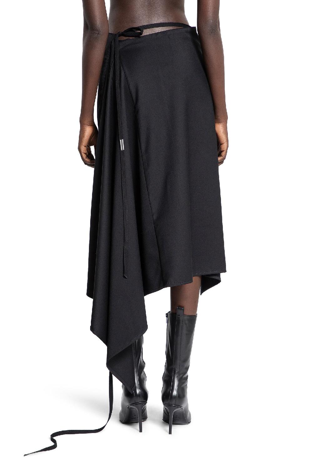 Antonioli ANN DEMEULEMEESTER WOMAN BLACK SKIRTS Offerta speciale