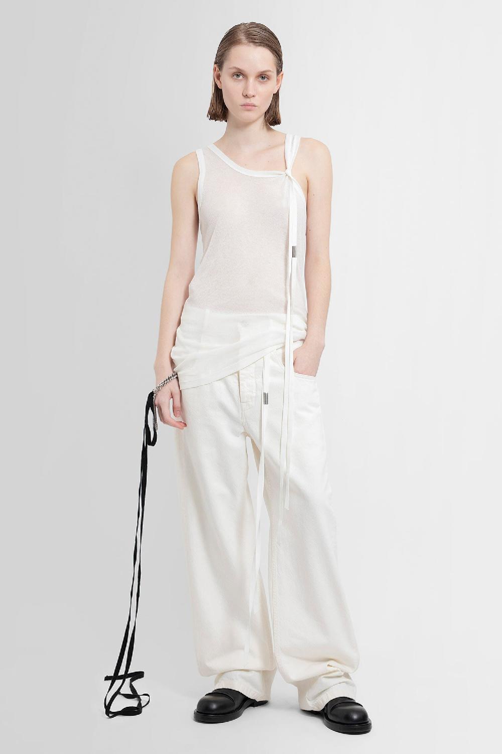 Antonioli ANN DEMEULEMEESTER WOMAN OFF-WHITE T-SHIRTS & TANK TOPS Fino al 50% di sconto