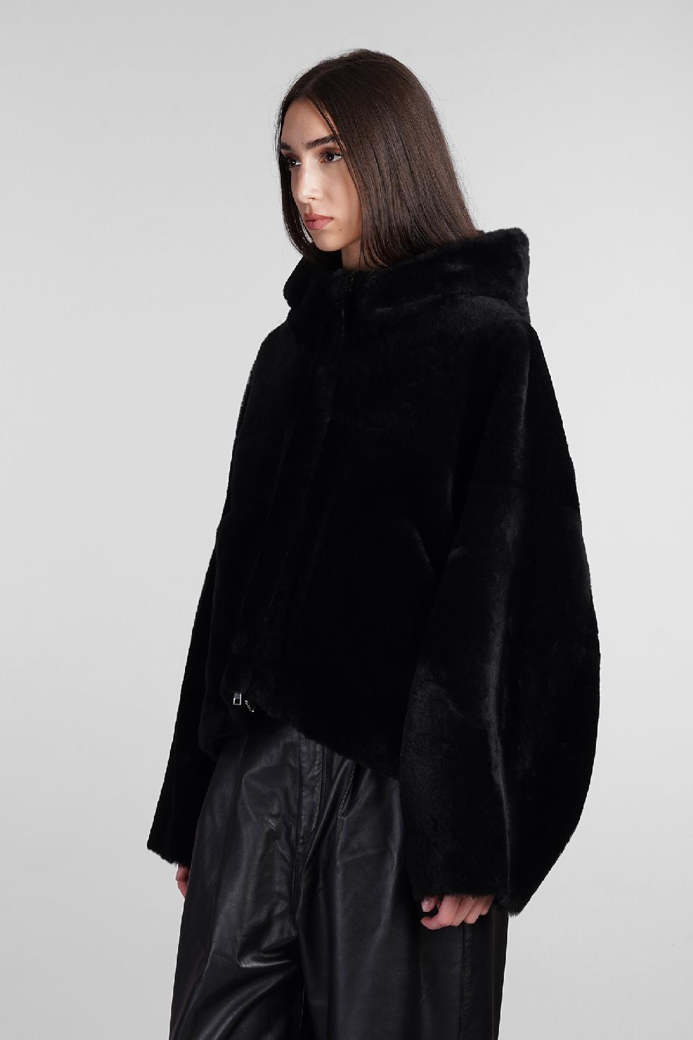 Deliberti Blancha Pelliccia in pelle nera cod. 407904 - Deliberti The Luxury Shopping 2025