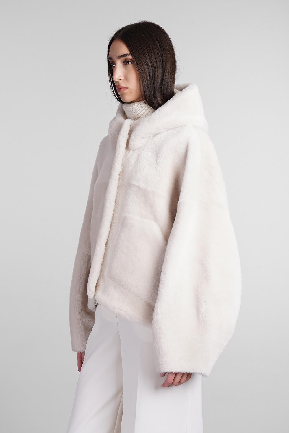 Deliberti Blancha Pelliccia in pelle bianca cod. 407905 - Deliberti The Luxury Shopping In Linea