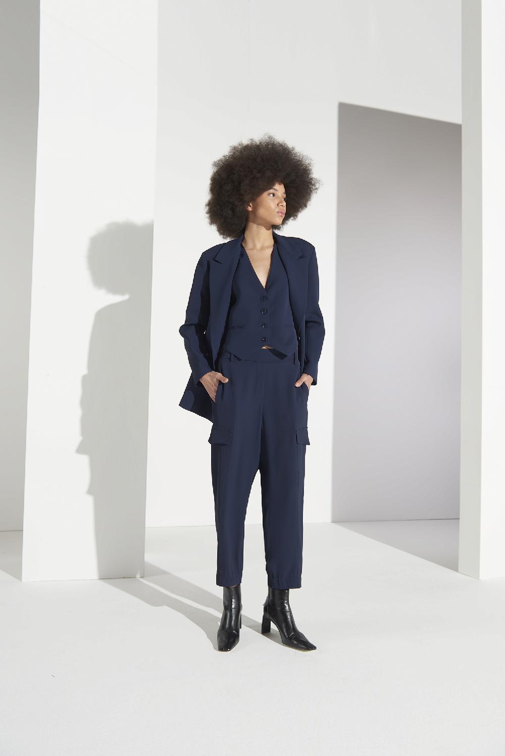 Soallure PANTALONE BASIC CARGO IN CREPE In Saldo