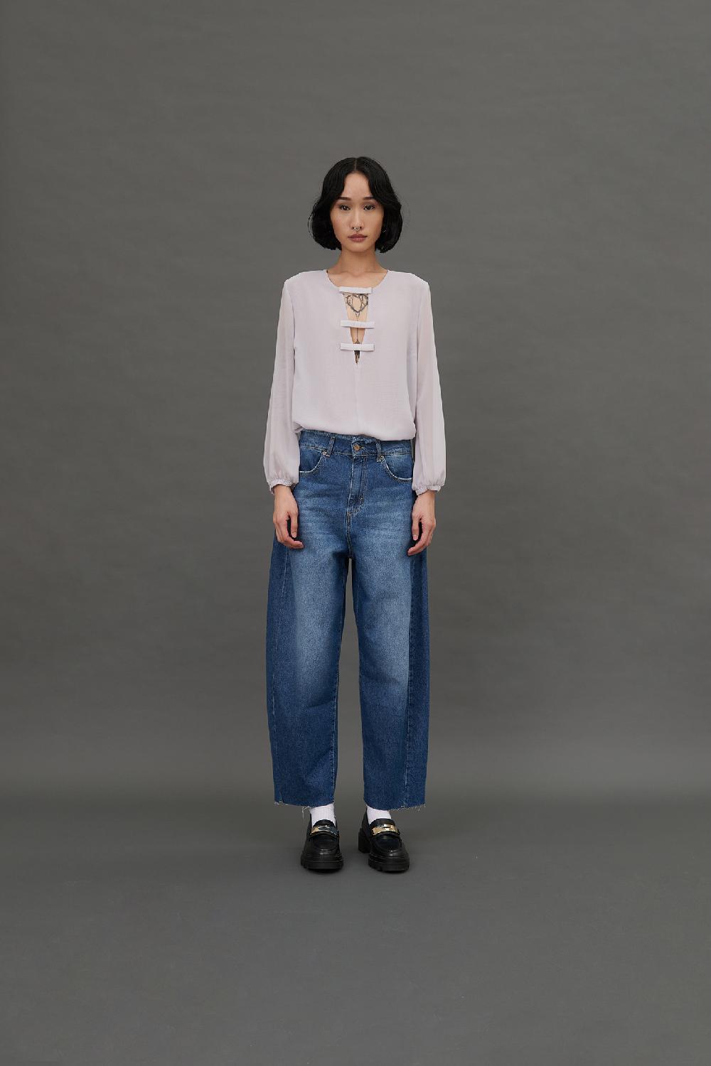 Soallure JEANS A CAROTA OVER FIT TAGLIO VIVO In Saldo