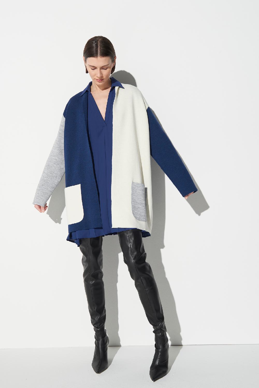 Soallure CARDIGAN BLOCK COLOR CORTO LANA Presa