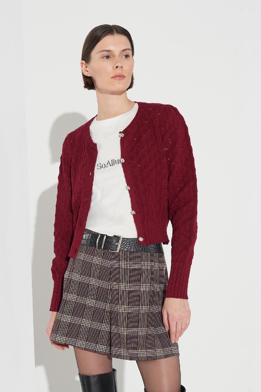 Soallure CROCHETED ROUND NECK CARDIGAN In Vendita