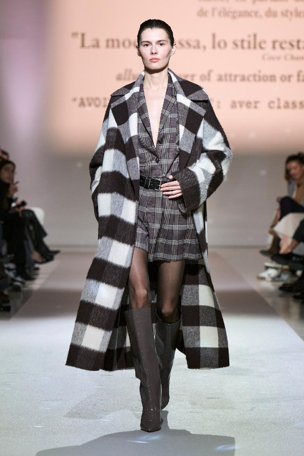 Soallure CAPPOTTO LUNGO CON CINTURA CHECK Novità