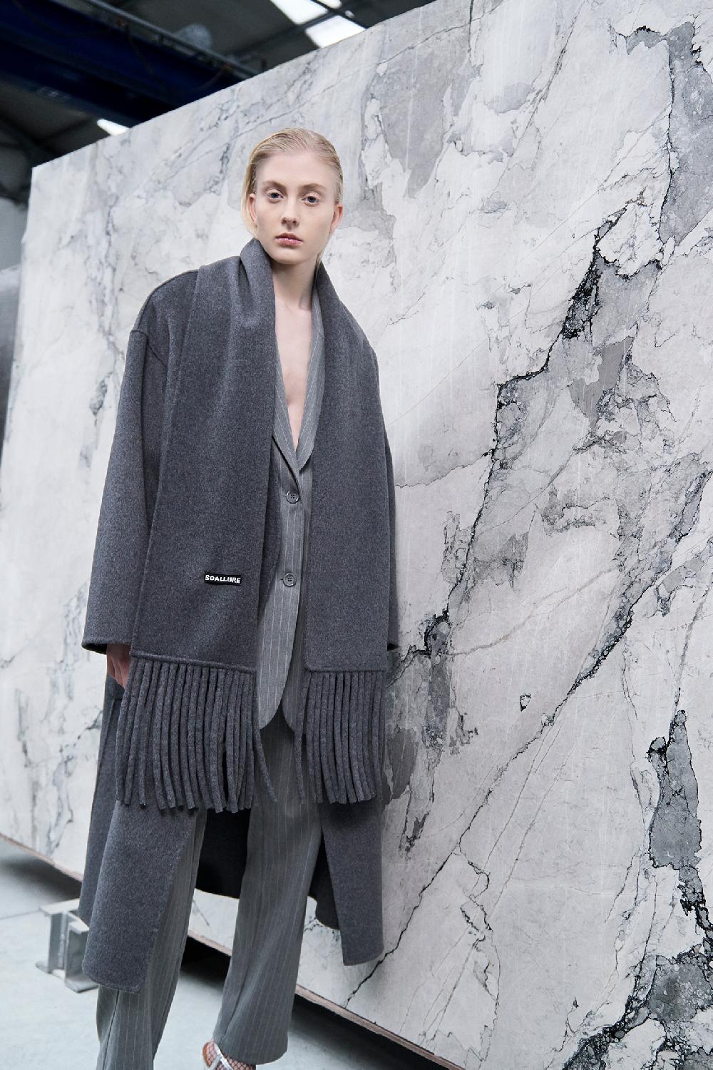 Soallure CAPPOTTO IN LANA CON SCIARPA Presa