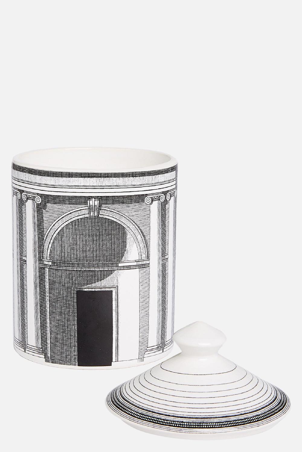 FORNASETTI candela profumata Se Poi con Decoro Architettura Negozio