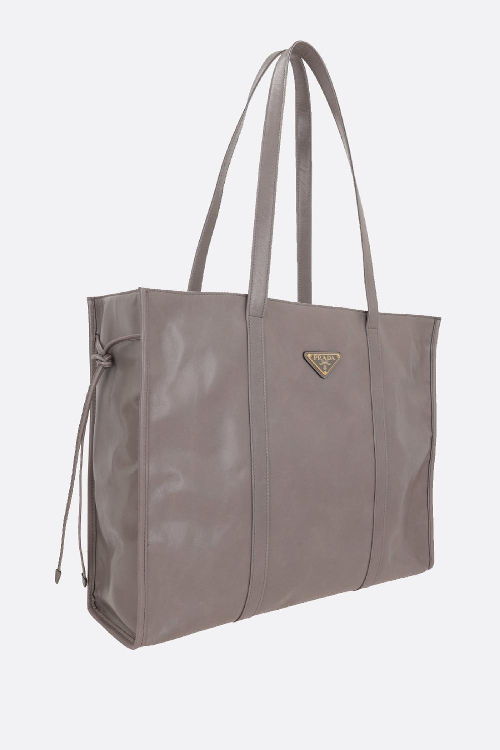 PRADA borsa tote large in pelle Soft Lux Saldi