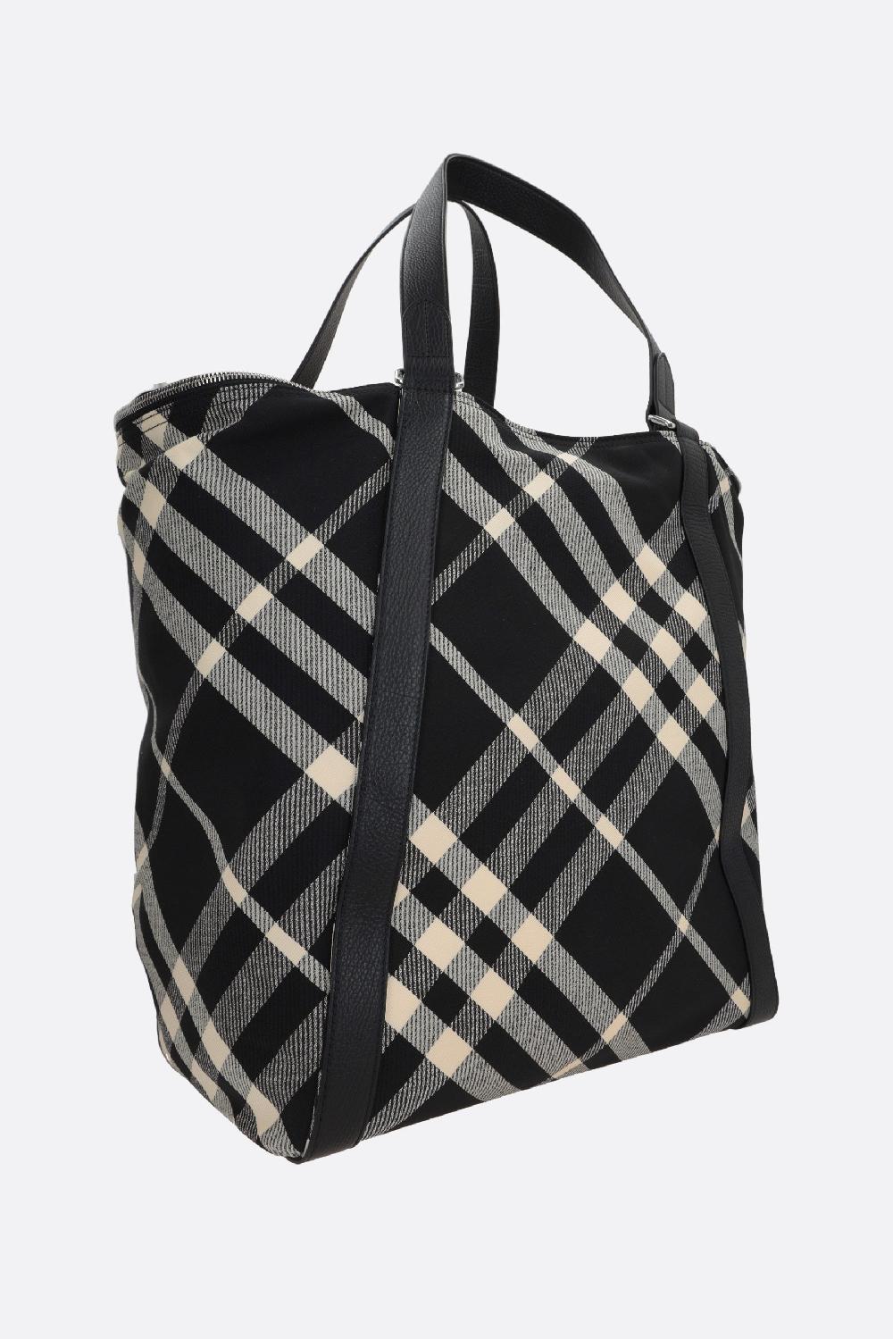 BURBERRY borsa tote in jacquard Check Saldi