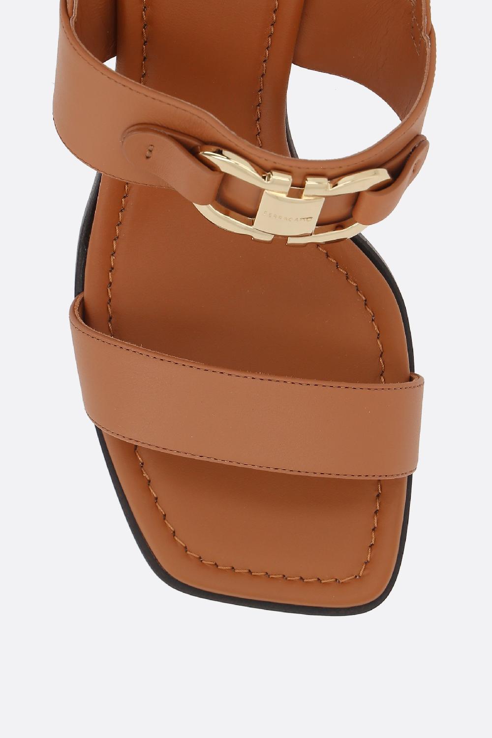FERRAGAMO sandalo Lou in pelle liscia Only for today