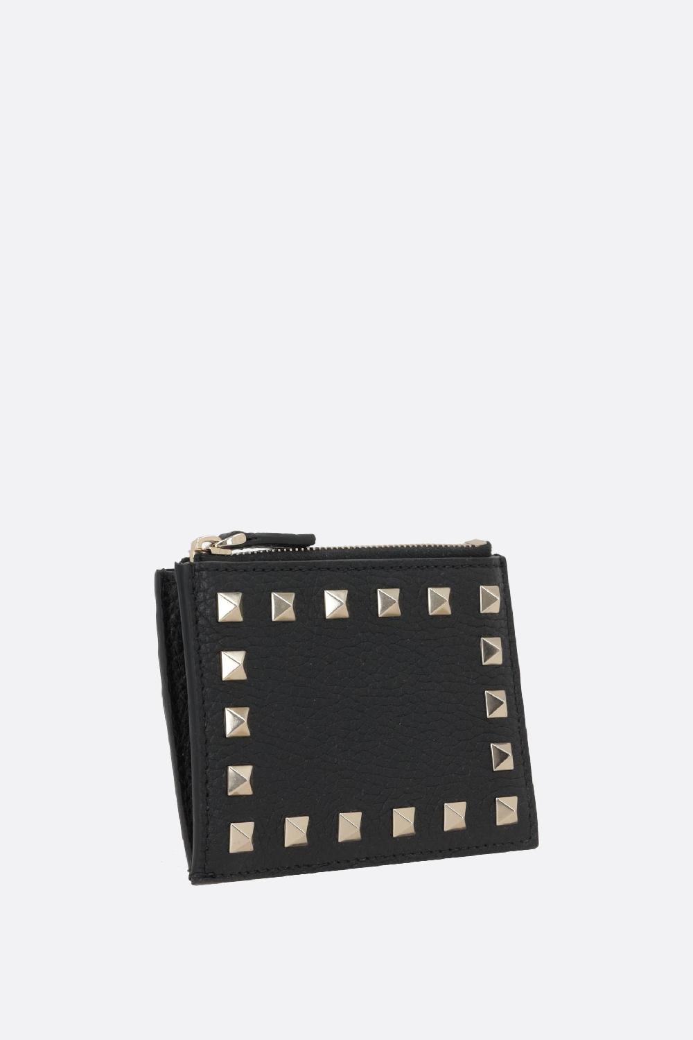 VALENTINO GARAVANI porta carte con zip Rockstud in pelle martellata Italia
