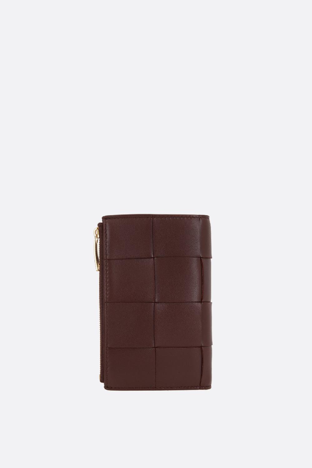 BOTTEGA VENETA portafoglio bi-fold medio Cassette in Maxi Intrecciato nappa Italia