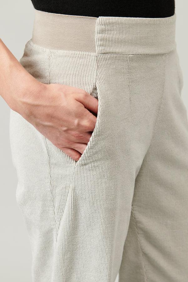 Transit Par Such Pantaloni comfort fit in velluto a coste di misto lana/cotone | 1013.C – Transit Bestseller