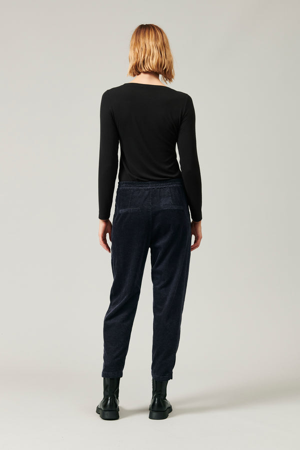 Transit Par Such Pantalone comfort fit con elastico in vita in velluto a coste di visco – Transit Shopping Online