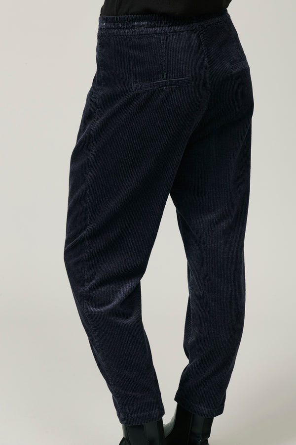 Transit Par Such Pantalone comfort fit con elastico in vita in velluto a coste di visco – Transit Shopping Online