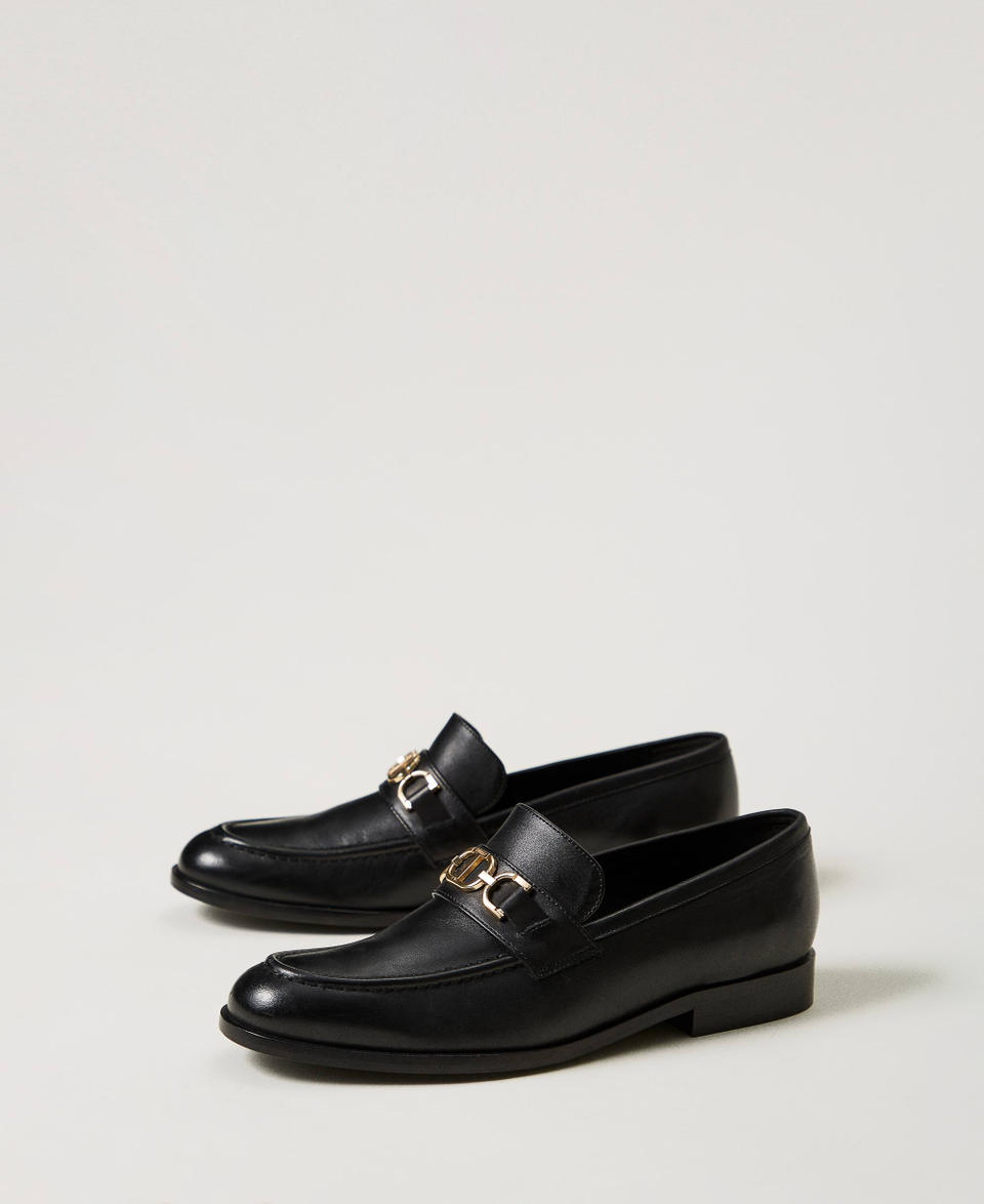 Twin Set Mocassini in pelle con morsetto Oval T Italia