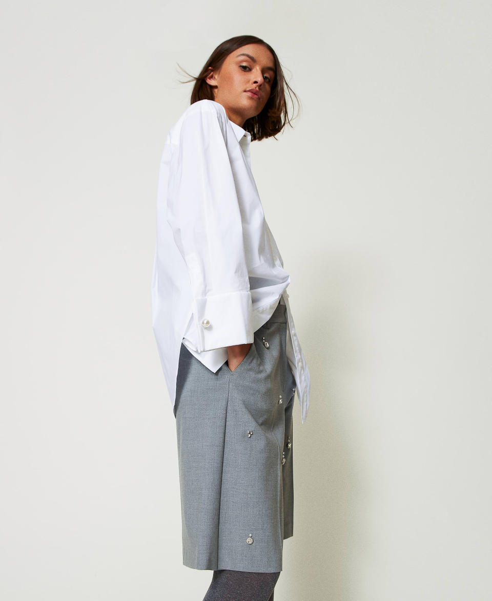 Twin Set Shorts con ricami a mano Sottocosto