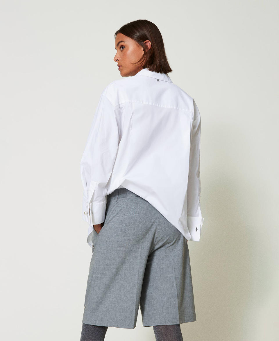 Twin Set Shorts con ricami a mano Sottocosto