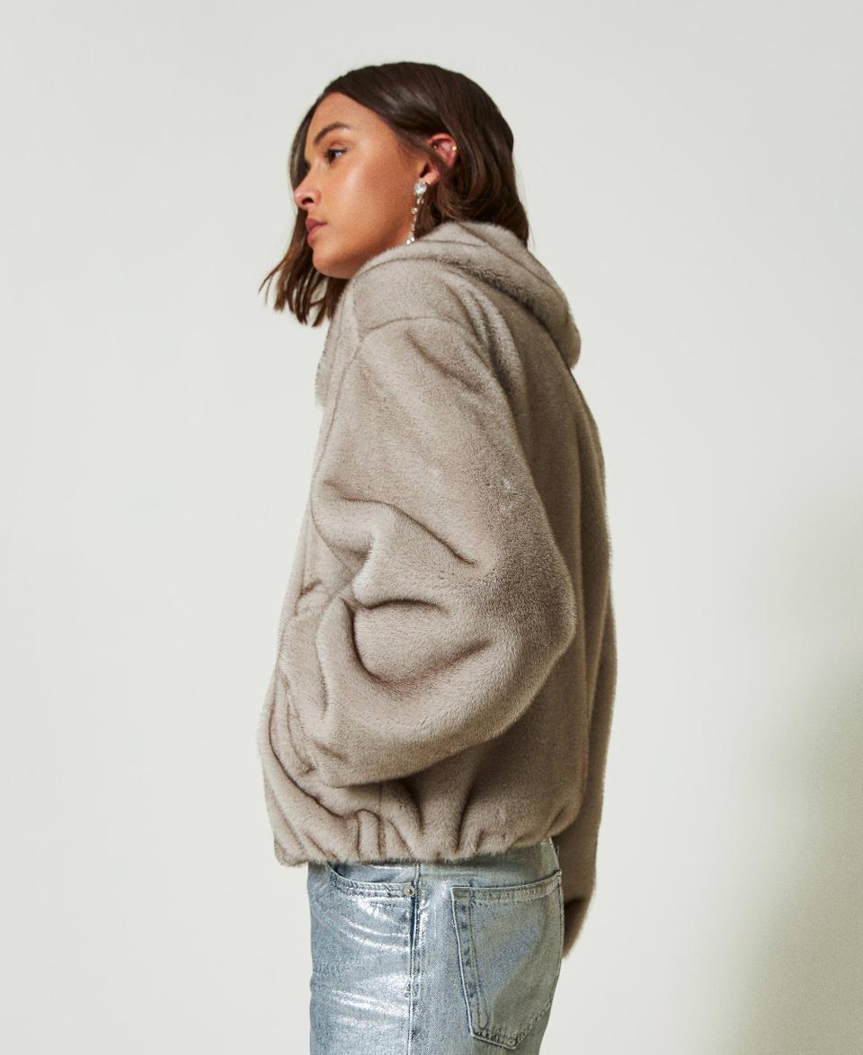 Twin Set Giacca corta in faux fur Hotsell