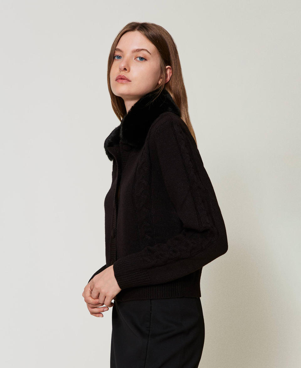 Twin Set Cardigan corto con collo in faux fur 2025