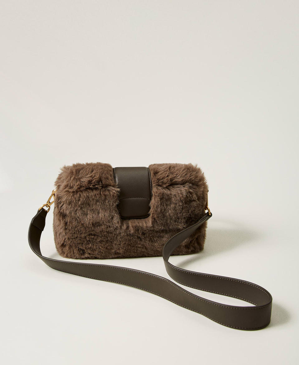 Twin Set Borsa a tracolla 'Amie' media in faux fur Offerta