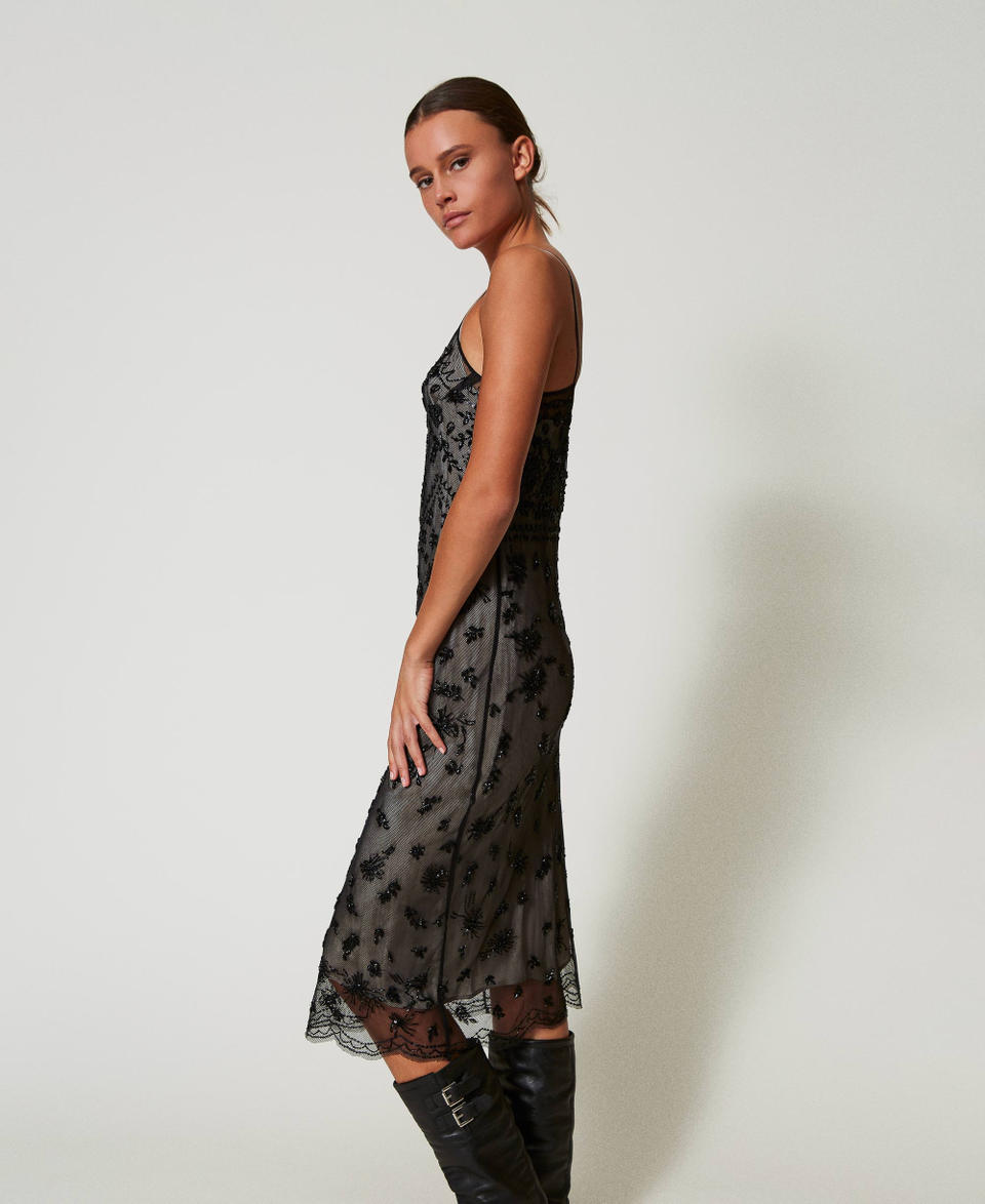 Twin Set Abito longuette in tulle con ricamo a mano Black Friday Prezzi