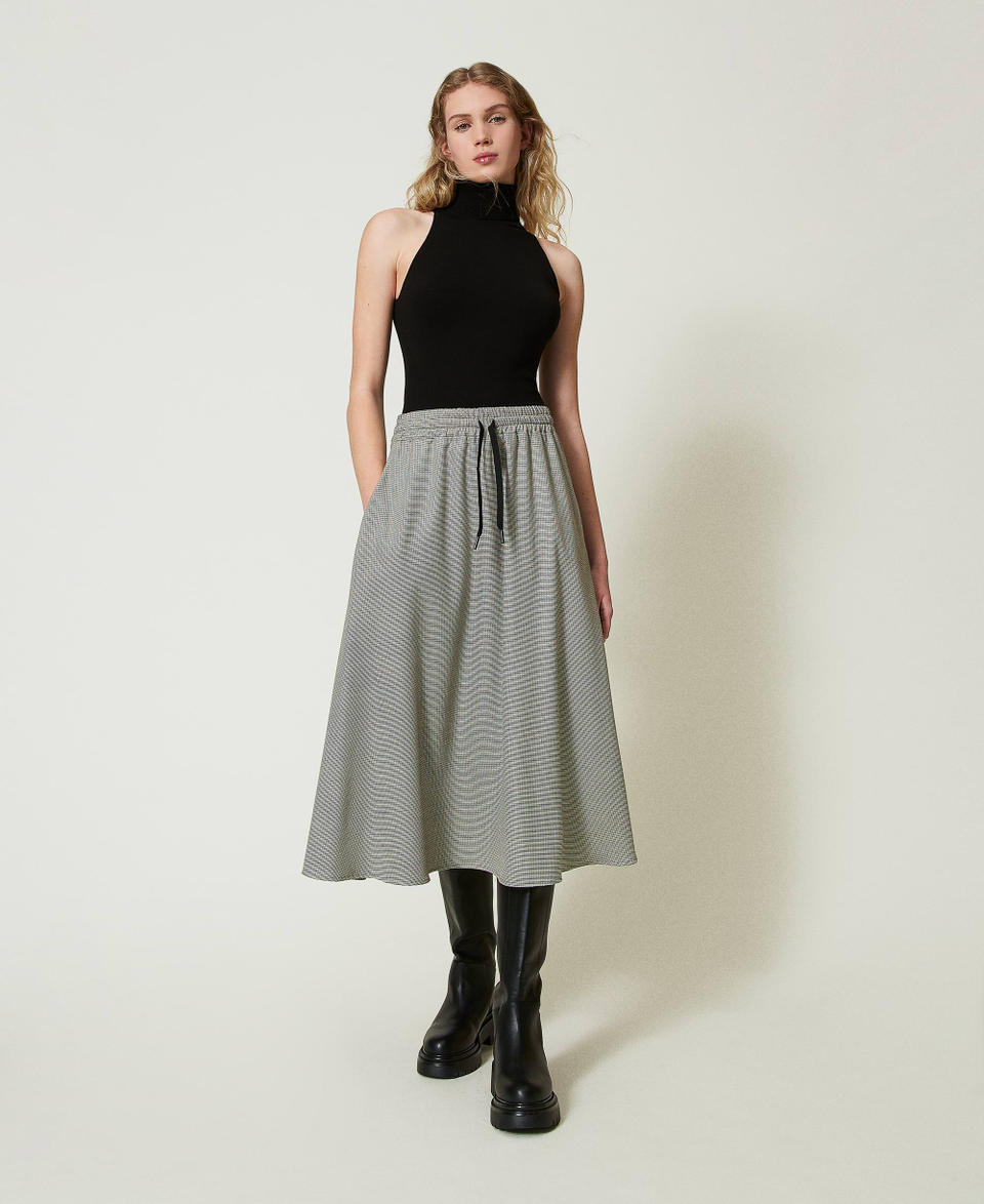 Twin Set Top halter fitted in maglia Vendite Flash