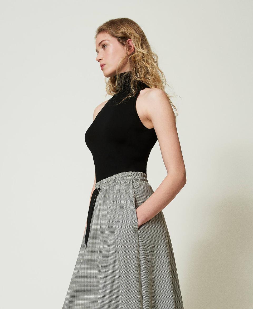Twin Set Top halter fitted in maglia Vendite Flash