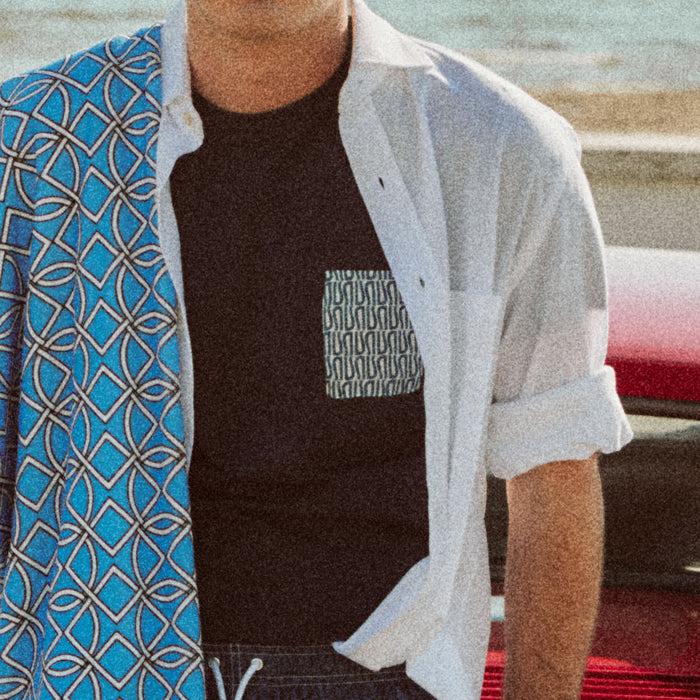 Ulturale T-Shirt blu con taschino bianco e logomania blu in 100% cotone - Ulturale In Linea