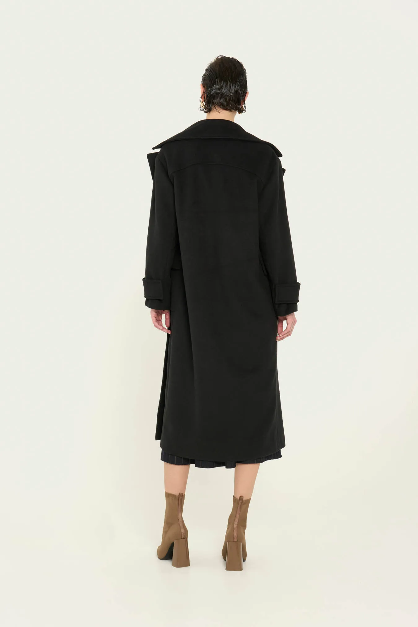 Vicario cinque Cappotto doppiopetto oversize nero Cate Italy