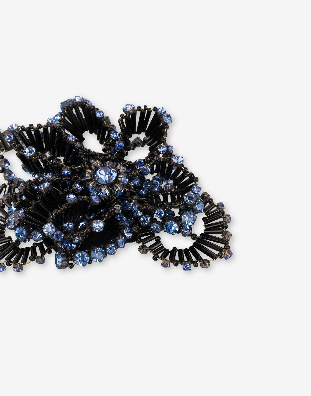 Alberta Ferretti Spilla bijoux a fiore blu con pietre e perline Economico
