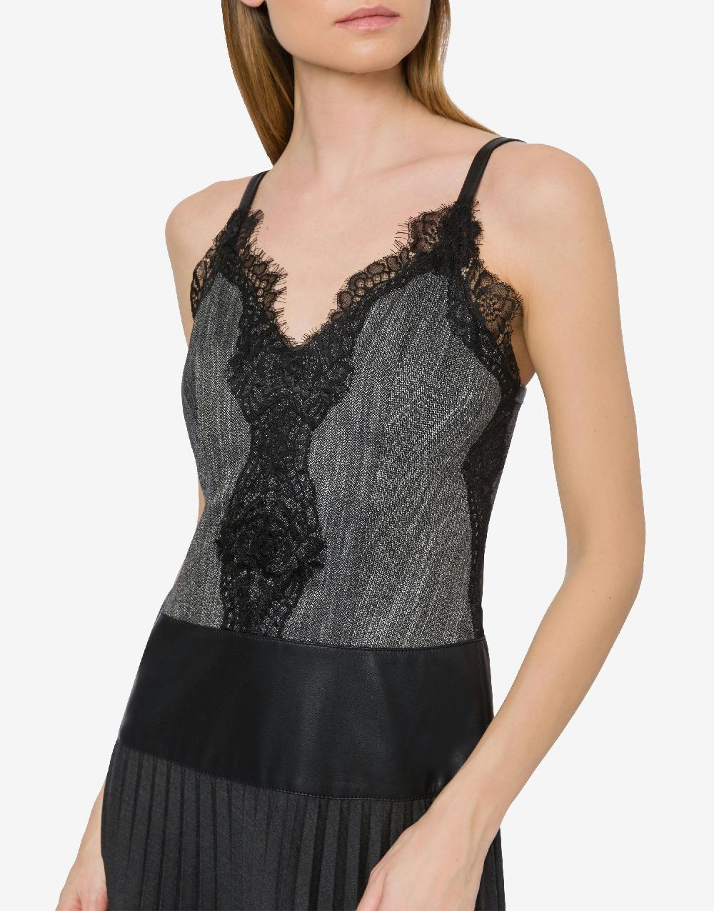 Alberta Ferretti Abito lungo con pizzo e plissé Qualità